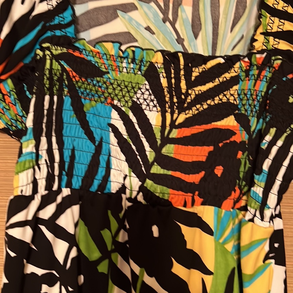 Summer blouse - Picture 3 of 6